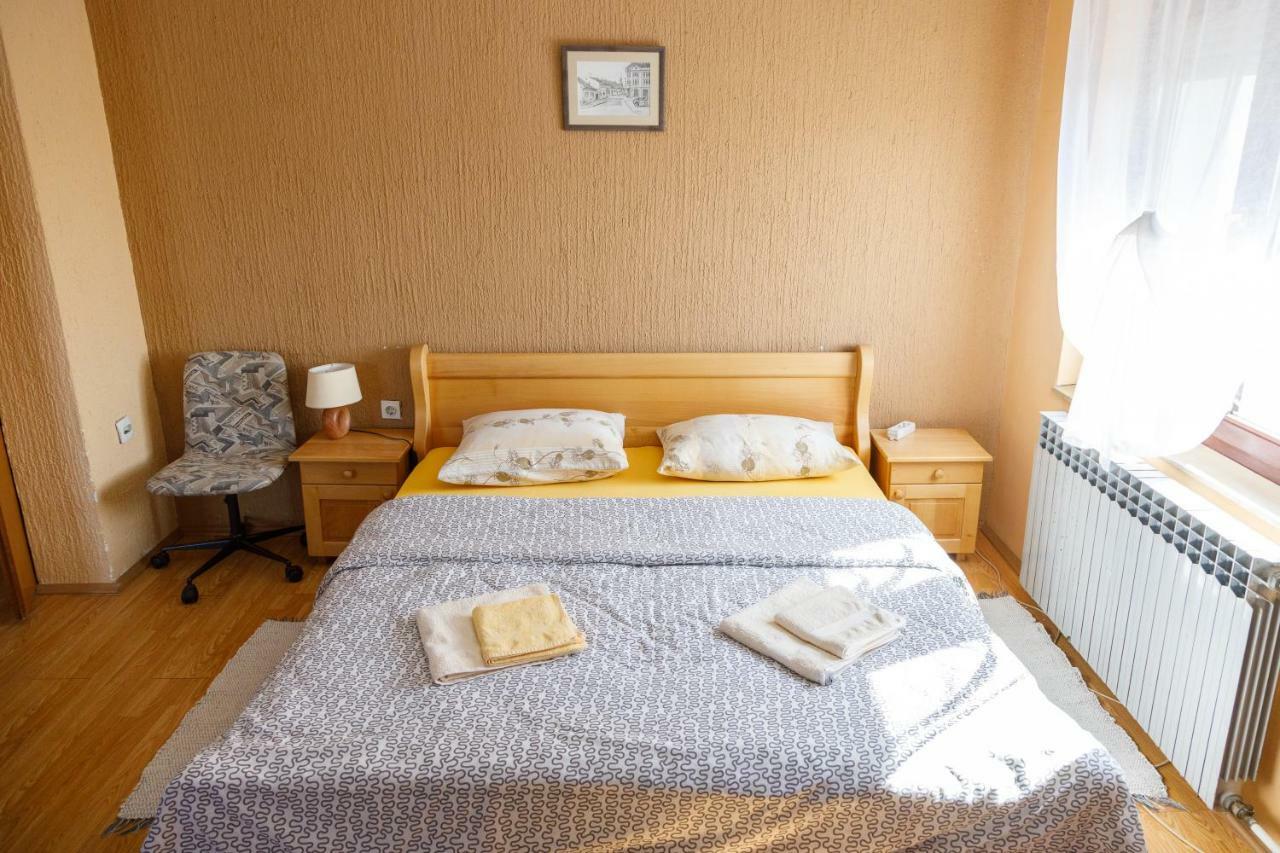 Apartmani Maraton Vukovar Exterior photo