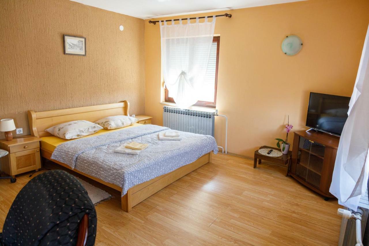 Apartmani Maraton Vukovar Exterior photo